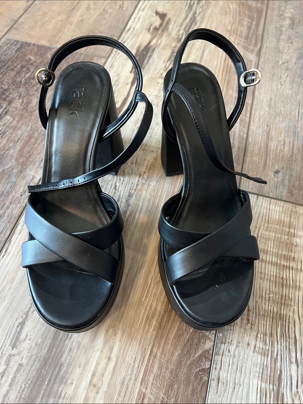 Sleek Black Crisscross Block Heel Sandals with Ankle Strap